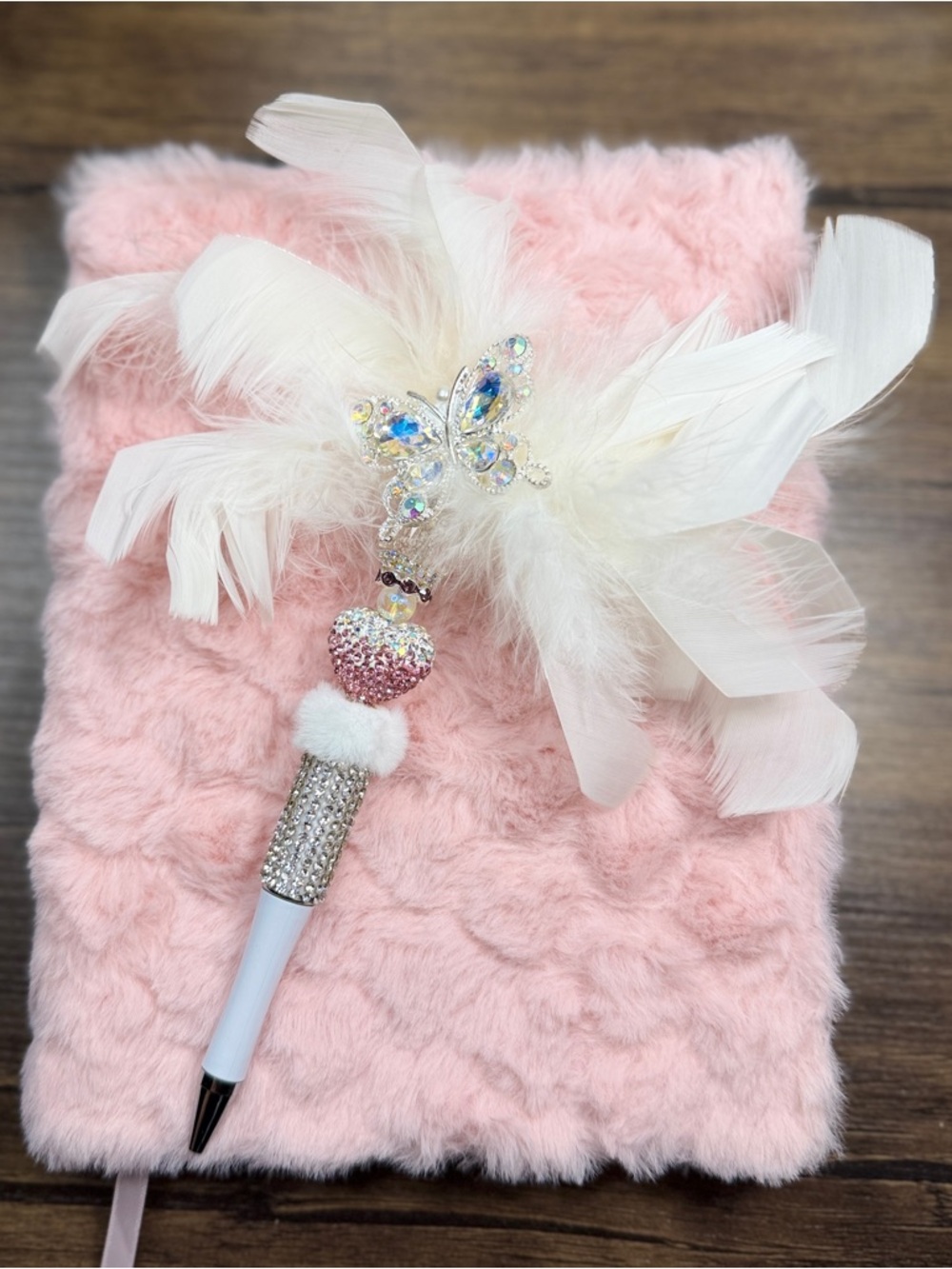 Fancy Sparkle Butterfly White Feather Pen (Collectible)